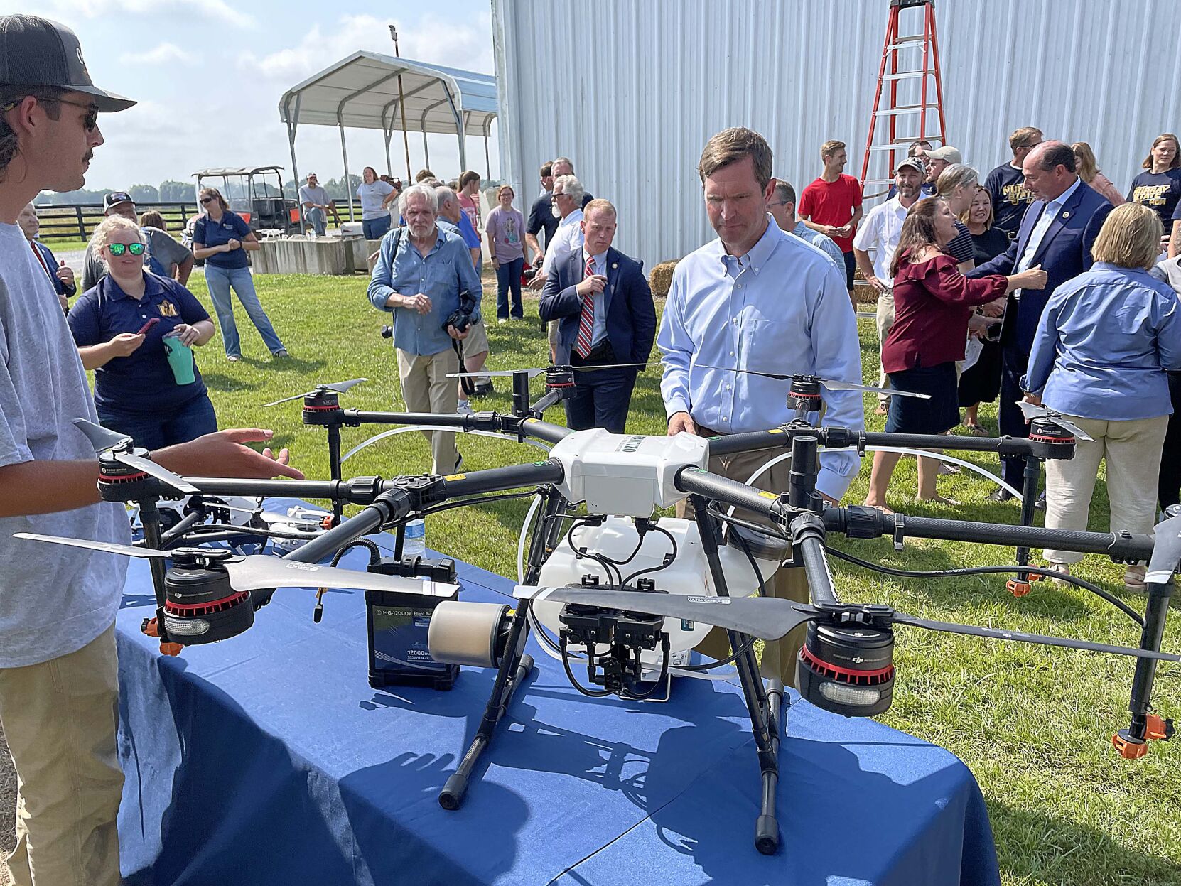 Governor gets look at the newest weapon